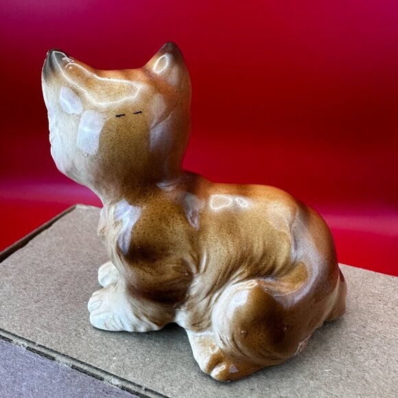 VTG JAPAN PORCELAIN KITTY CAT BLUE EYES FIGURINE - 2.5" - Picture 3 of 5